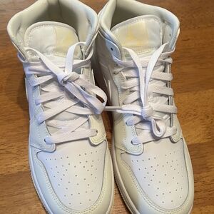 Jordan Kids Sneakers NEW White and Yellow